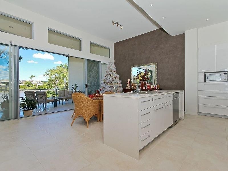 2/7 Saleya Drive, Varsity Lakes QLD 4227