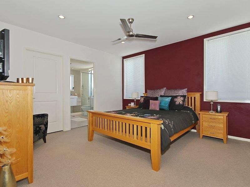 2/7 Saleya Drive, Varsity Lakes QLD 4227