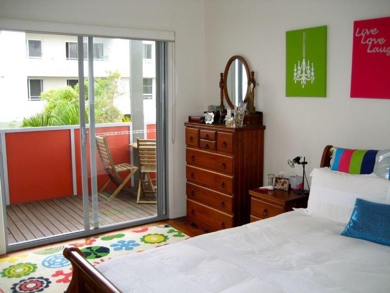 16 Watts Drive, Varsity Lakes QLD 4227