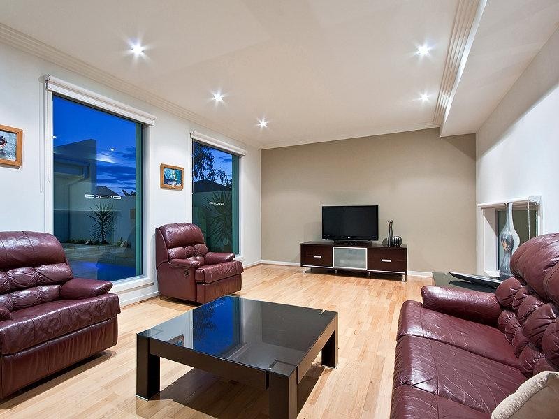 46 Azzurra Drive, Varsity Lakes QLD 4227