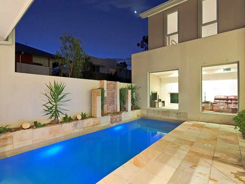 46 Azzurra Drive, Varsity Lakes QLD 4227