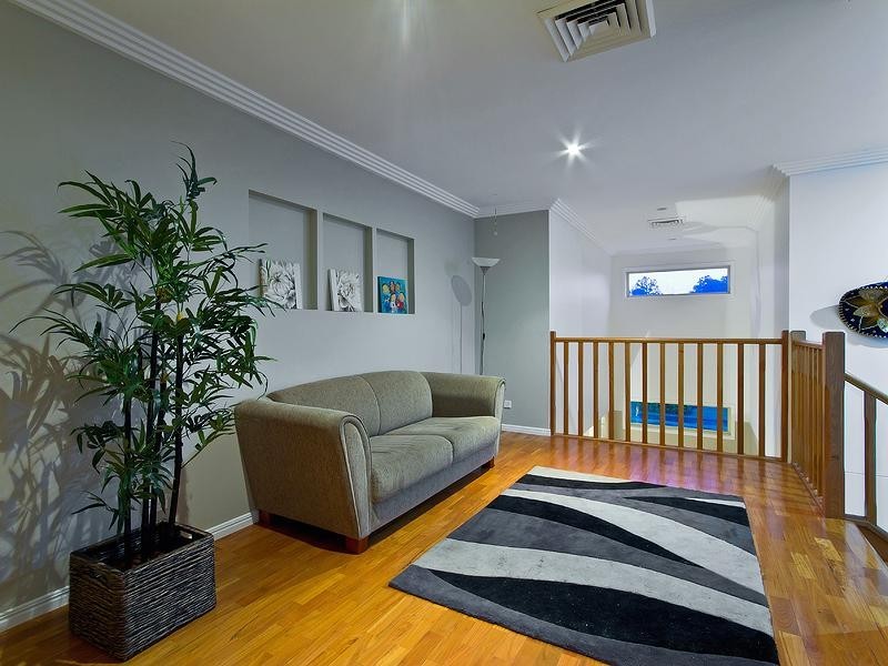 10 Hillridge Crescent, Varsity Lakes QLD 4227