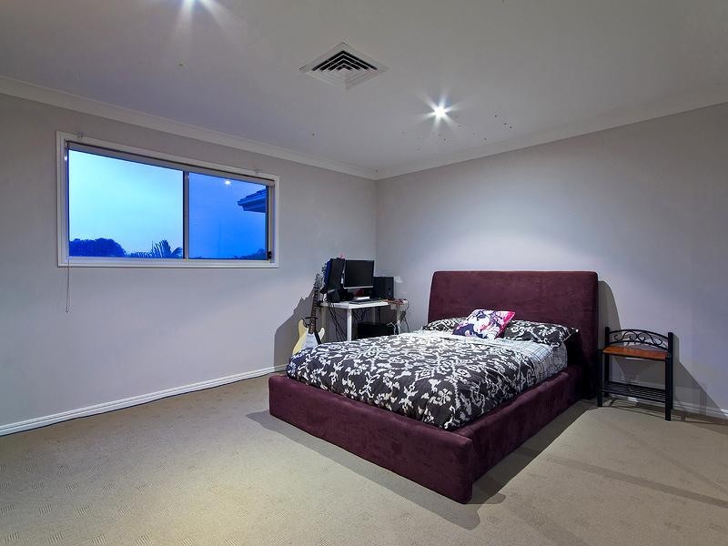 10 Hillridge Crescent, Varsity Lakes QLD 4227