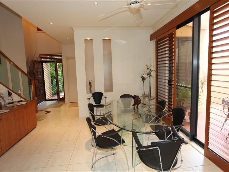 49/117 Palm Meadows Drive, Carrara QLD 4211