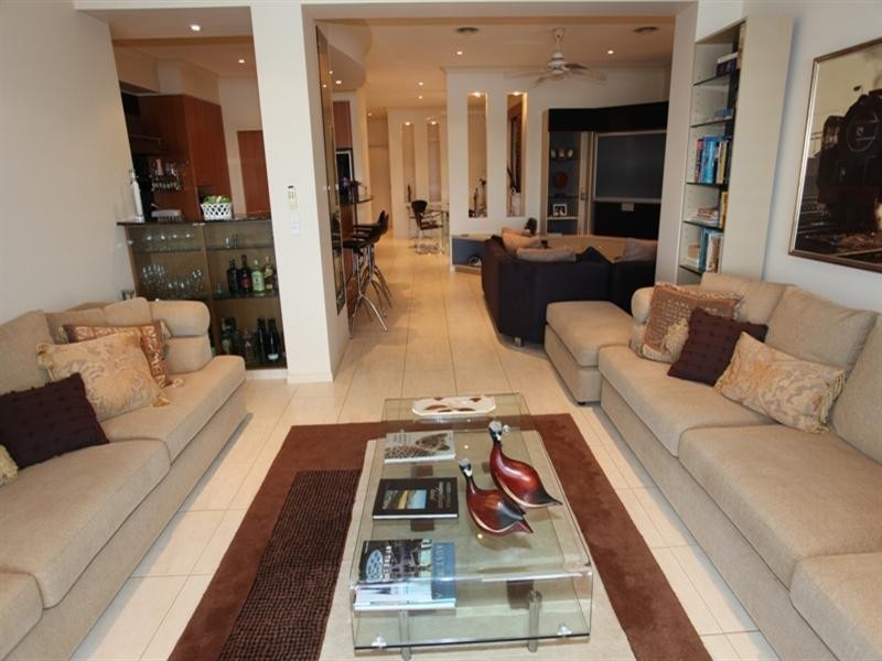 49/117 Palm Meadows Drive, Carrara QLD 4211