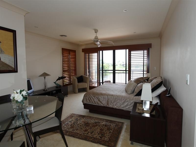 49/117 Palm Meadows Drive, Carrara QLD 4211