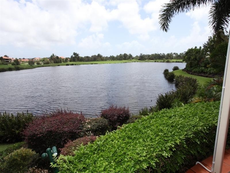 49/117 Palm Meadows Drive, Carrara QLD 4211