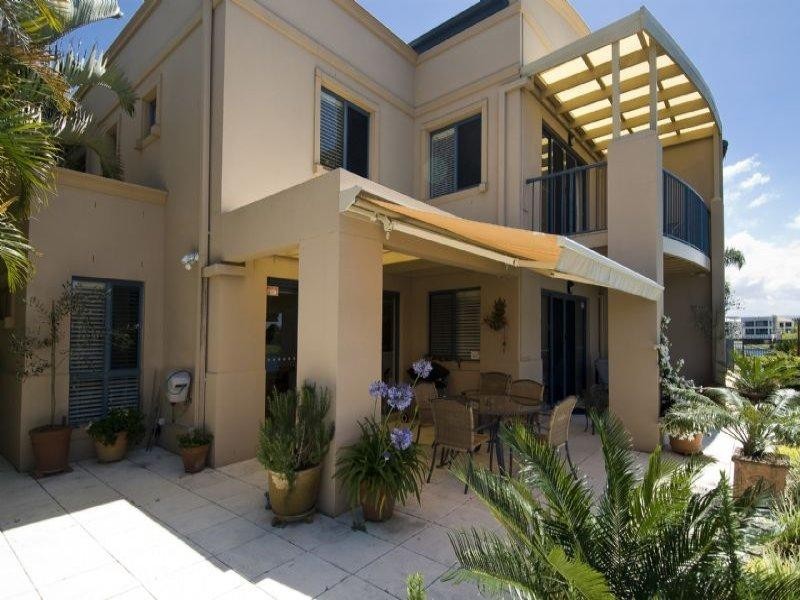 39/117 Palm Meadows Drive, Carrara QLD 4211