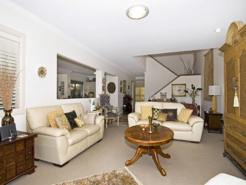 39/117 Palm Meadows Drive, Carrara QLD 4211