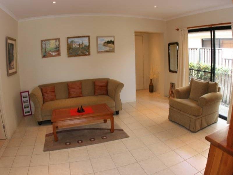 63/136 Palm Meadows Drive, Carrara QLD 4211