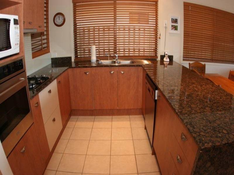 63/136 Palm Meadows Drive, Carrara QLD 4211