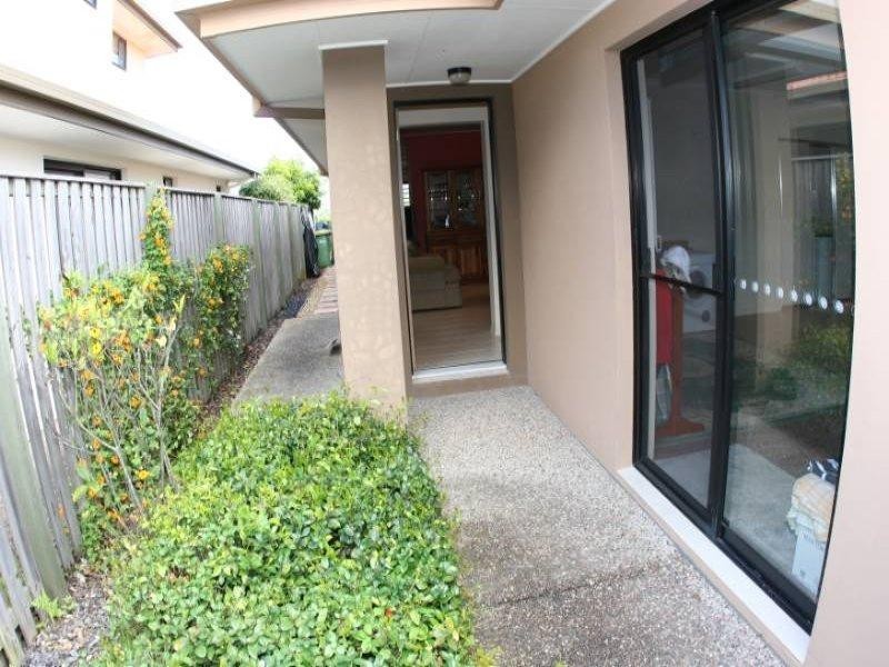 63/136 Palm Meadows Drive, Carrara QLD 4211