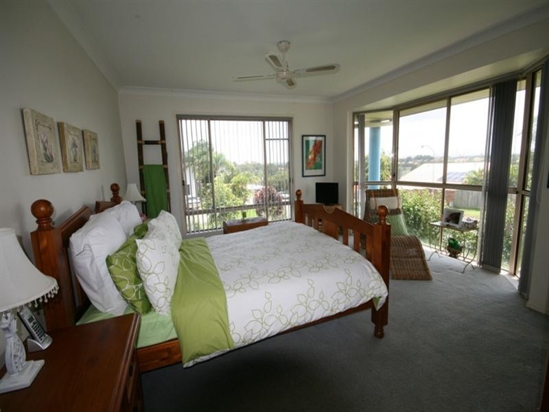 2 Alter Court, Merrimac QLD 4226