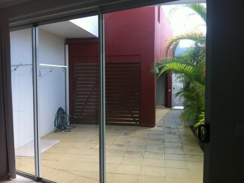 34 Moores Crescent, Varsity Lakes QLD 4227