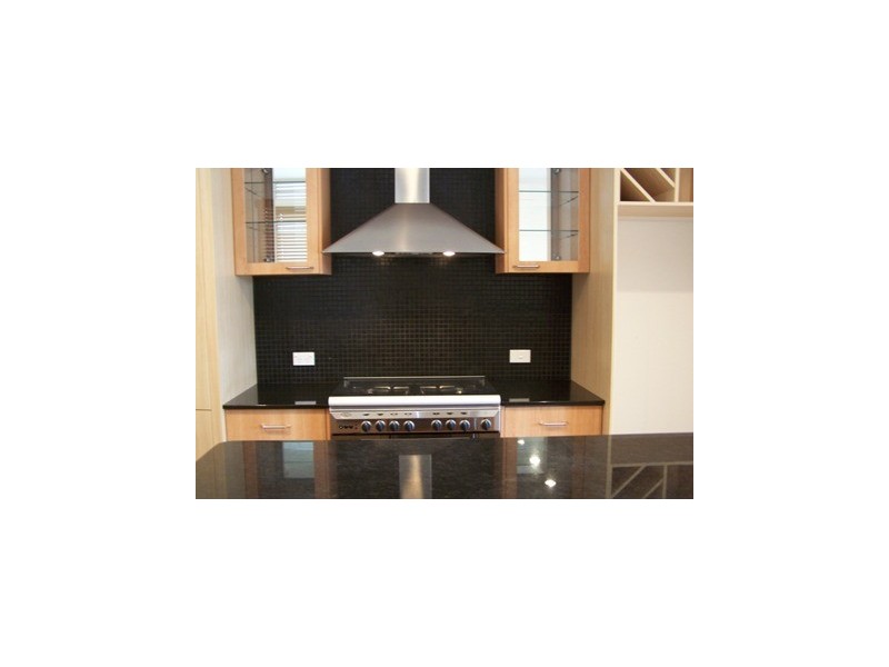 12 Miami Shore Parade, Miami QLD 4220