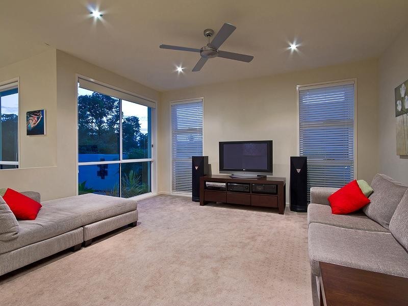 22 Meridien Avenue, Varsity Lakes QLD 4227