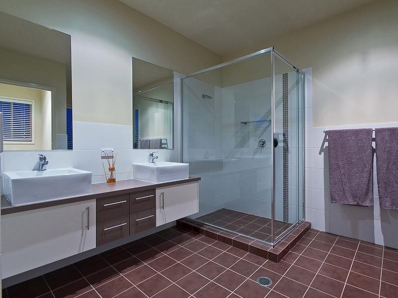 22 Meridien Avenue, Varsity Lakes QLD 4227