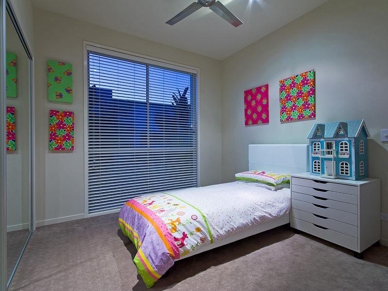 22 Meridien Avenue, Varsity Lakes QLD 4227