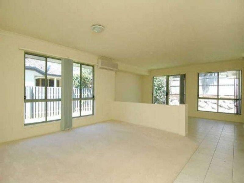 8 Tolai Court, Mudgeeraba QLD 4213