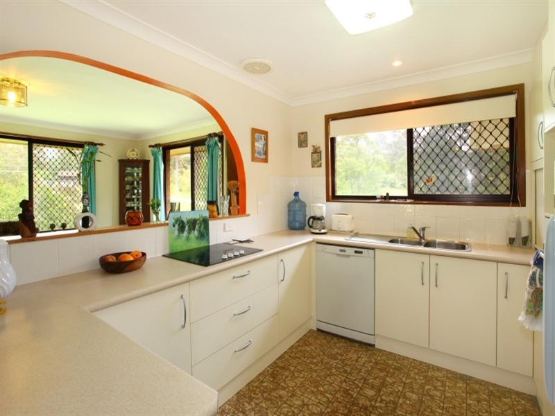 11 Viscount Drive, Tallai QLD 4213