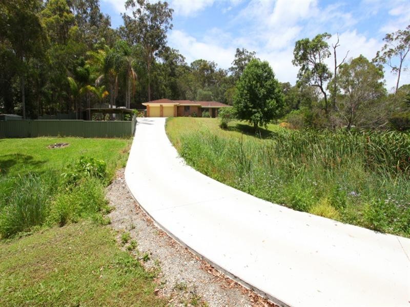 11 Viscount Drive, Tallai QLD 4213