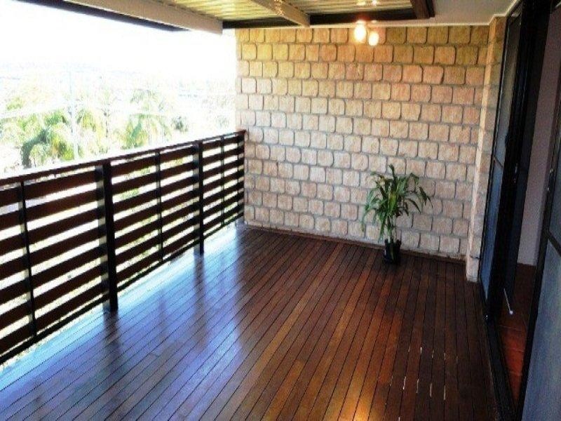 77 Paddington Drive, Carrara QLD 4211