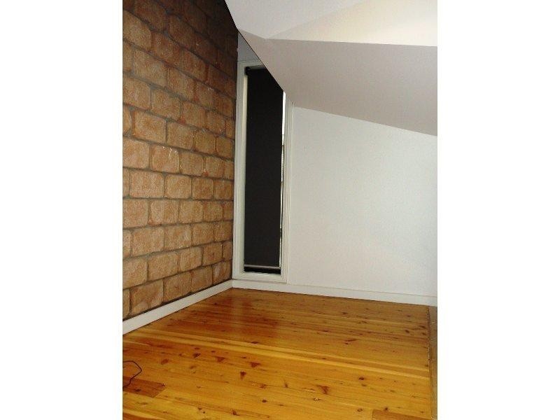 77 Paddington Drive, Carrara QLD 4211