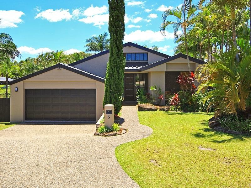 5 Namoi Court, Carrara QLD 4211