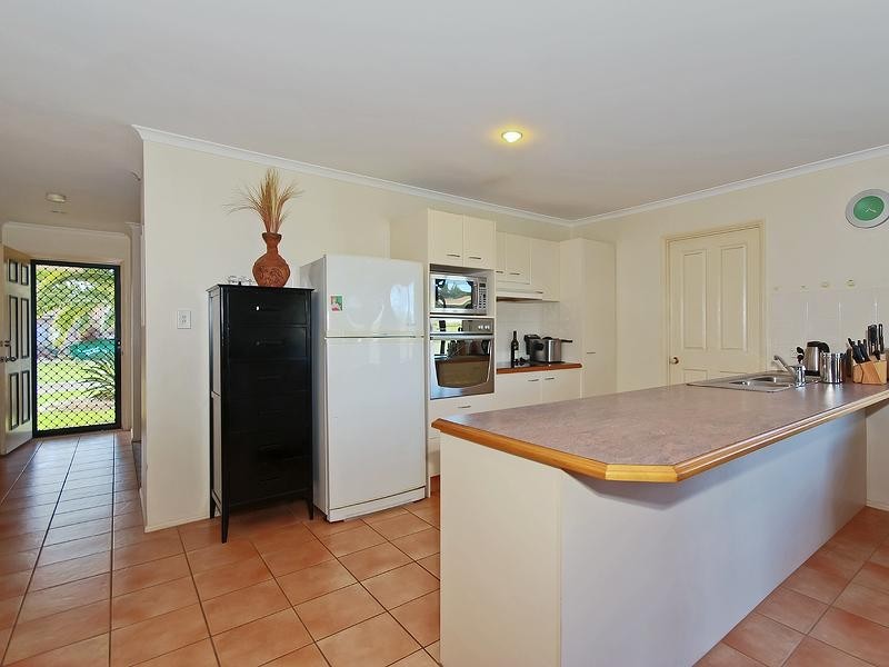 6 Hollyfern Court, Oxenford QLD 4210