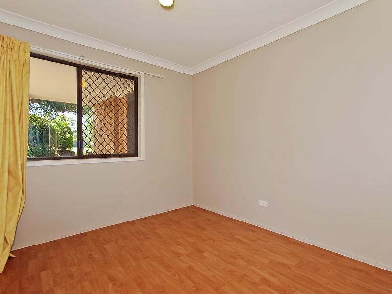 6 Dunhill Court, Carrara QLD 4211