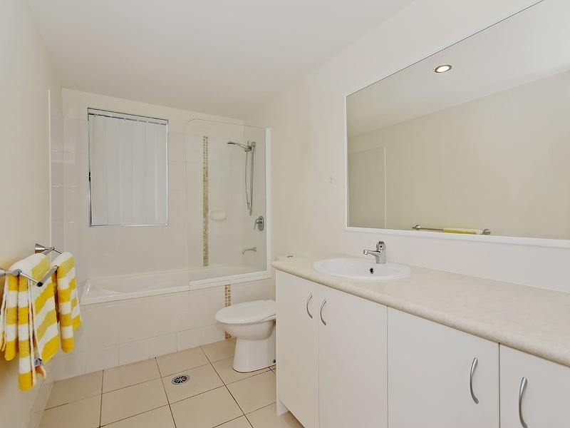 23/1 Hinterland Drive, Mudgeeraba QLD 4213