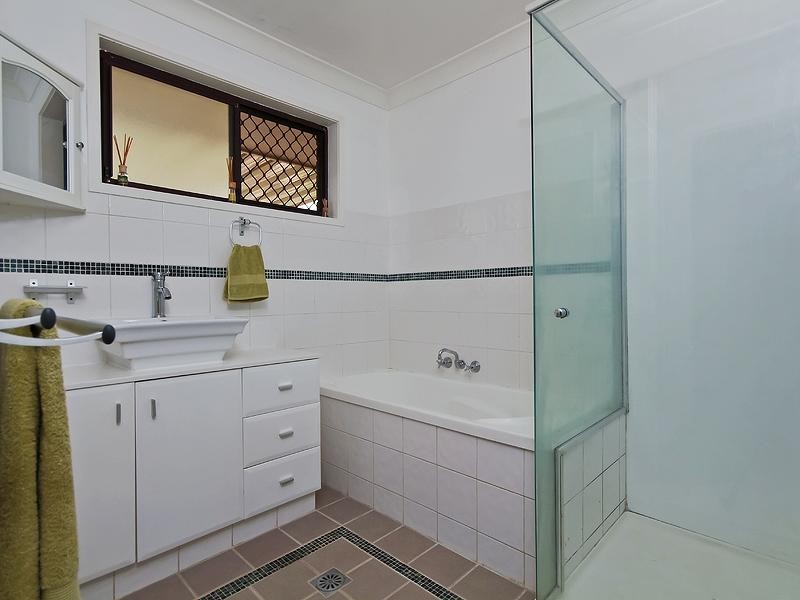 79 Pappas Way, Carrara QLD 4211