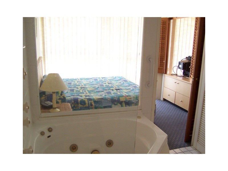 210 Surf Parade, Surfers Paradise QLD 4217