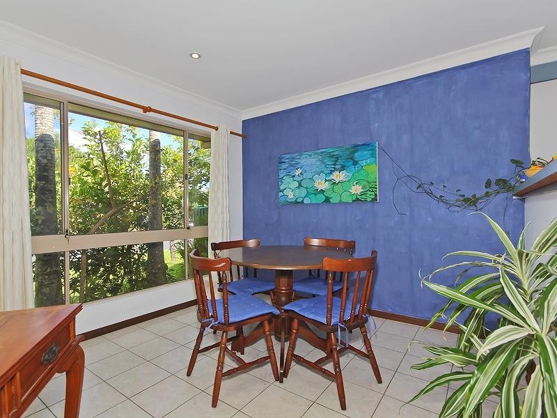 16 Lakeridge Drive, Varsity Lakes QLD 4227