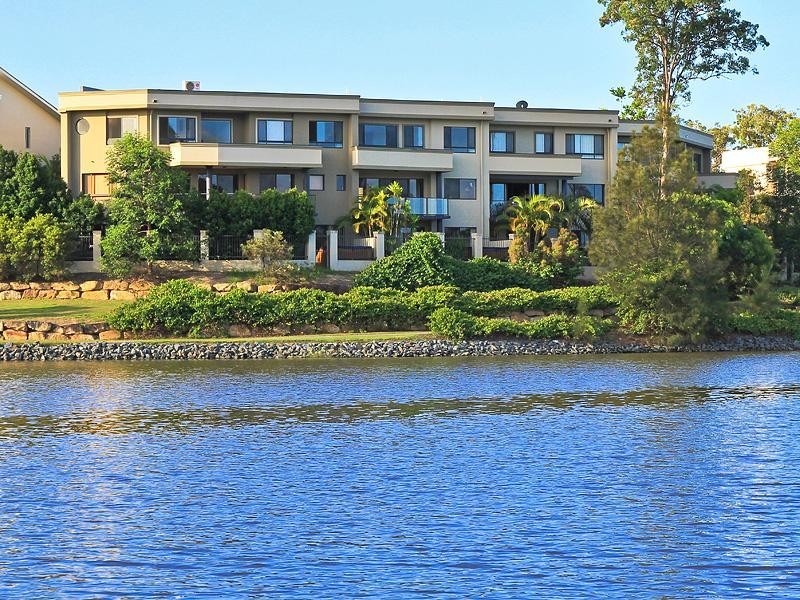 1/20 Comore Drive, Varsity Lakes QLD 4227