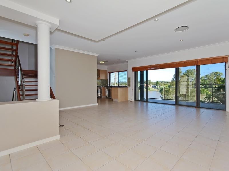 1/20 Comore Drive, Varsity Lakes QLD 4227