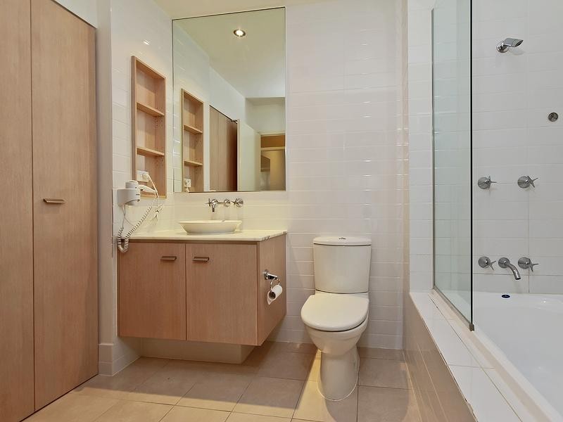 42/228 Varsity Parade, Varsity Lakes QLD 4227