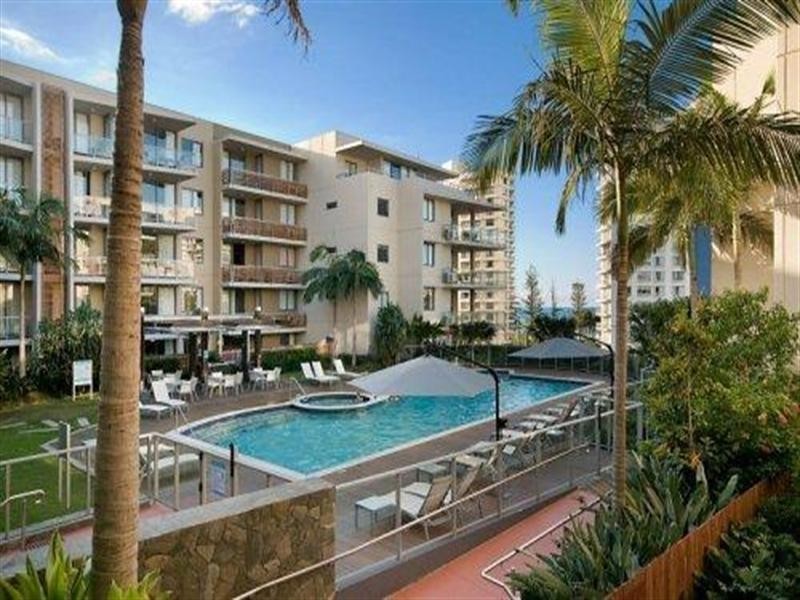 1088/1 ‘Swell Resort’, Burleigh Heads QLD 4220