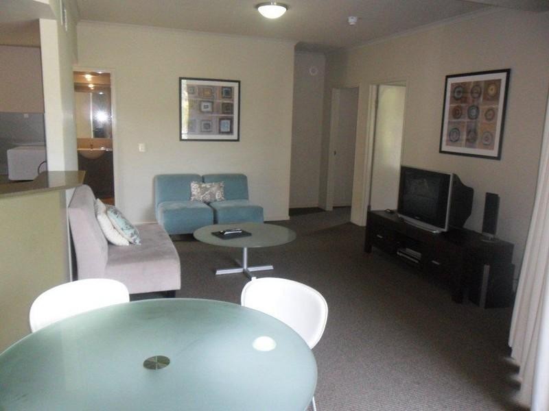 1088/1 ‘Swell Resort’, Burleigh Heads QLD 4220