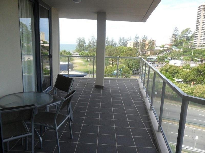 1088/1 ‘Swell Resort’, Burleigh Heads QLD 4220
