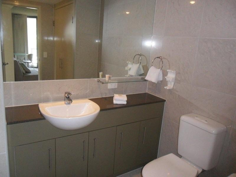 1088/1 ‘Swell Resort’, Burleigh Heads QLD 4220