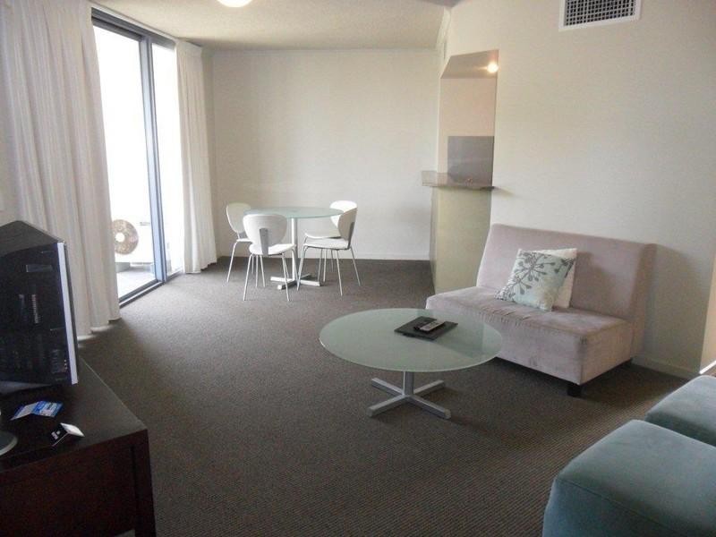 1088/1 ‘Swell Resort’, Burleigh Heads QLD 4220