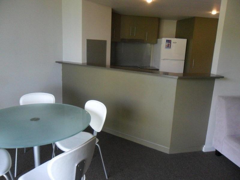 1088/1 ‘Swell Resort’, Burleigh Heads QLD 4220