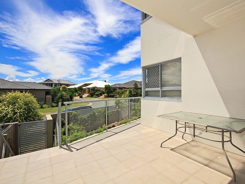21/137 Scottsdale Drive, Robina QLD 4226