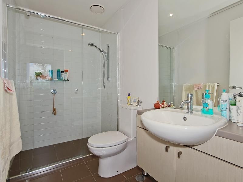 21/137 Scottsdale Drive, Robina QLD 4226