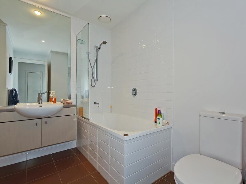 21/137 Scottsdale Drive, Robina QLD 4226