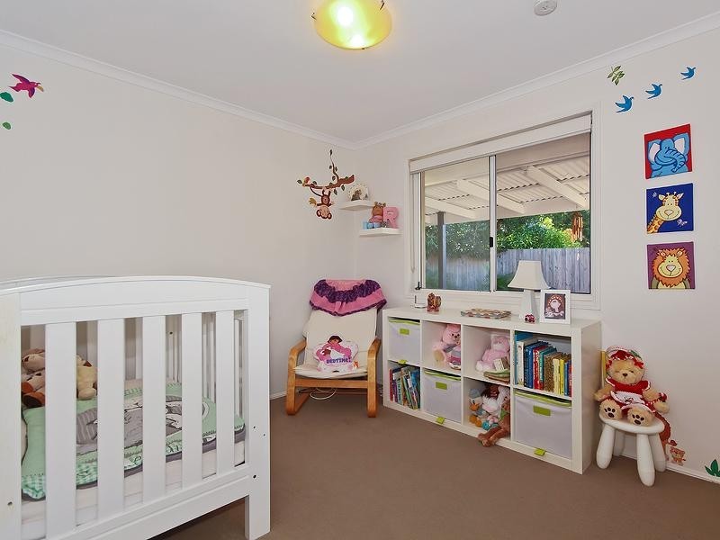 8 Southlake Drive, Varsity Lakes QLD 4227