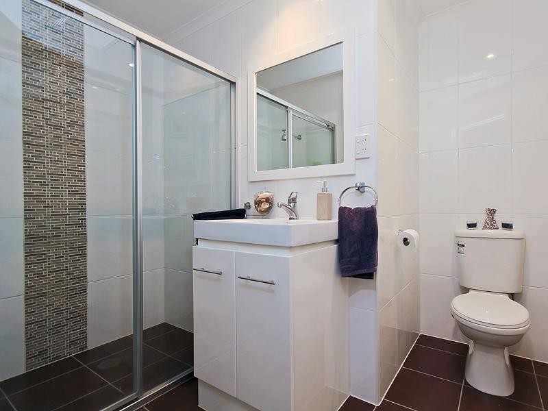 8 Southlake Drive, Varsity Lakes QLD 4227