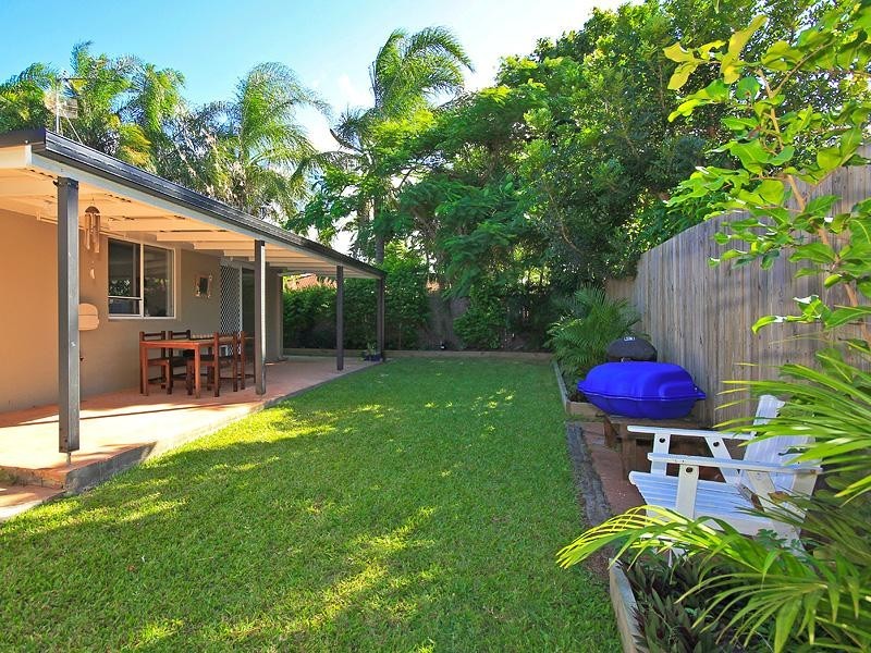 8 Southlake Drive, Varsity Lakes QLD 4227