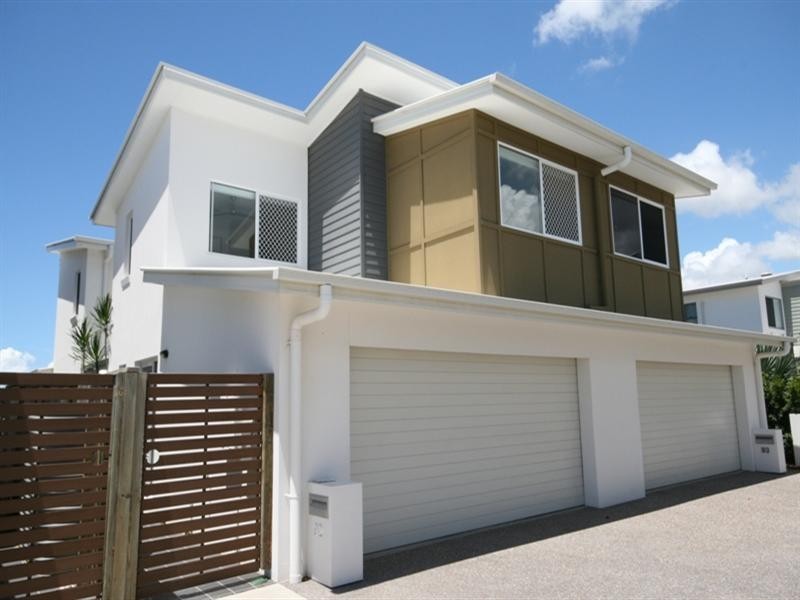 92 Verona Circuit, Burleigh Waters QLD 4220